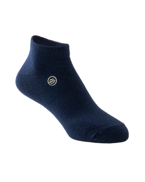 10 paires de bas chevilles : 3x bleu marine, 4 grises et 3x bordeaux