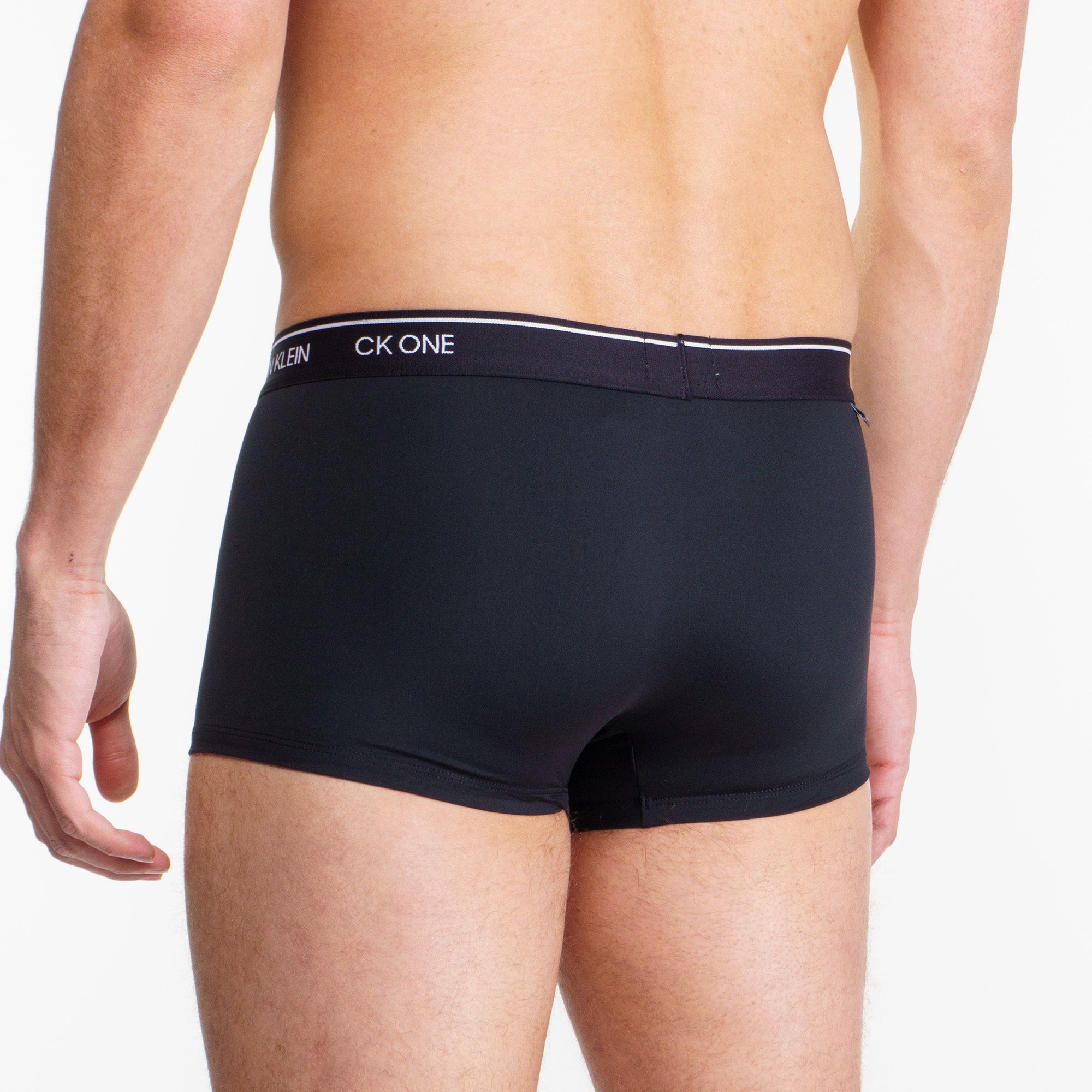 Boxer court Calvin Klein CK ONE taille basse noir