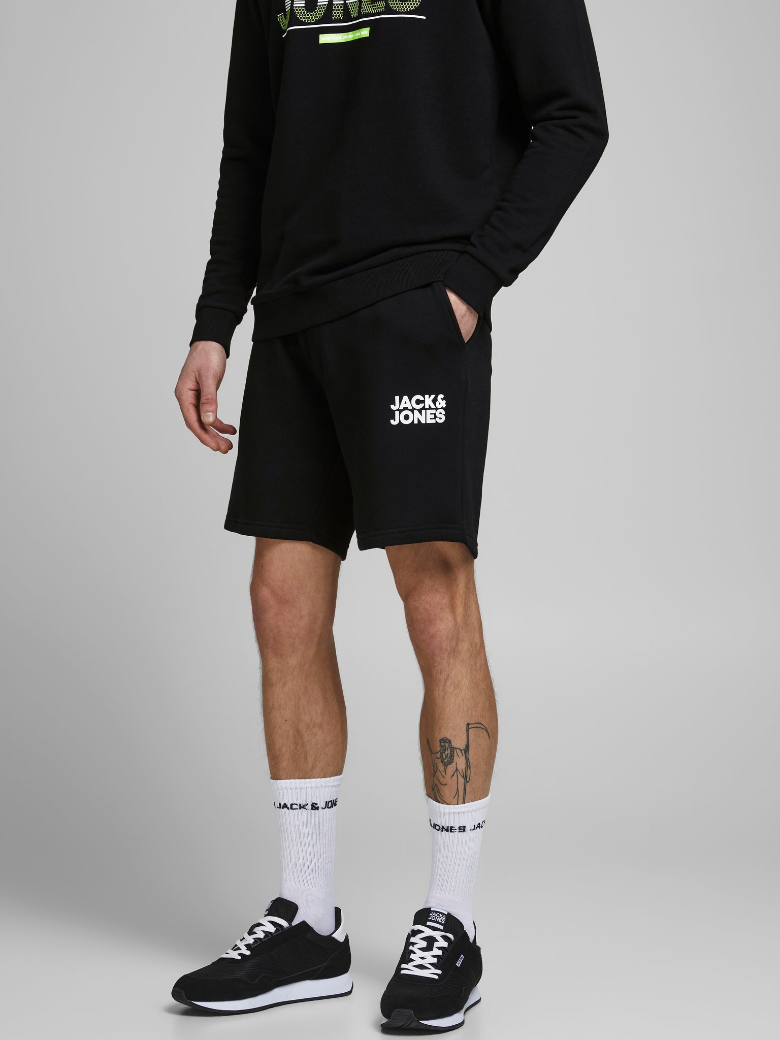 Jack &amp; Jones Newsoft hoodie shorts black